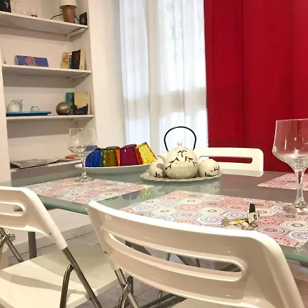 A Due Passi Dal Duomo Apartment *